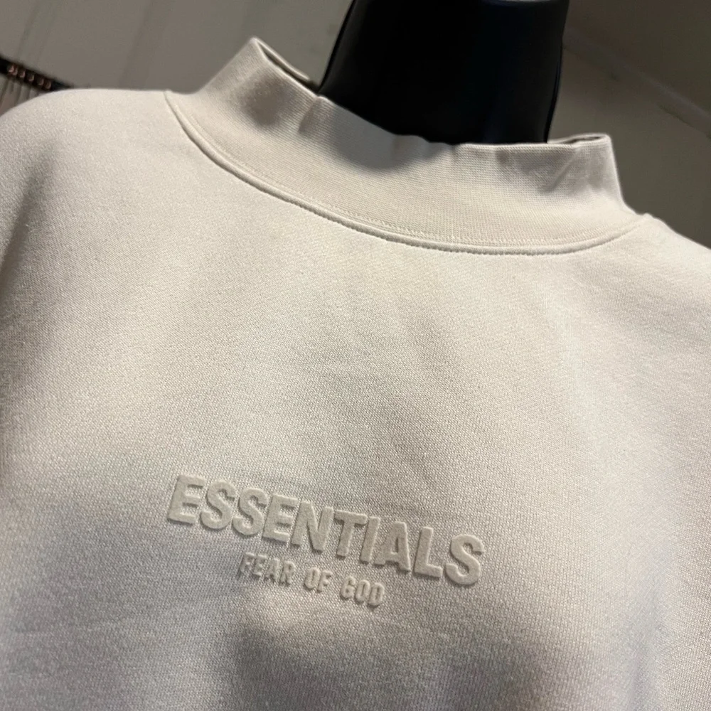 NWT Men’s ESSENTIALS Sweater - Egg Shell/Cream - 2XL - Picture 3 of 12